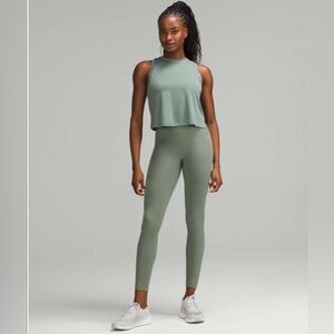 Lululemon Wunder Train High-Rise Ribbed Tight 28"
Grey Eucalyptus